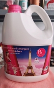 Nước giặt Hi Class Thái Lan can 3 lít màu hồng
